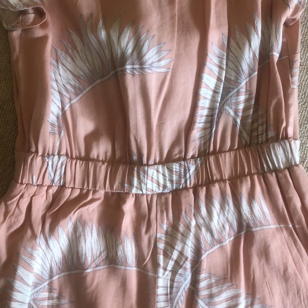 Palm leaf print romper - Picture 11 of 12